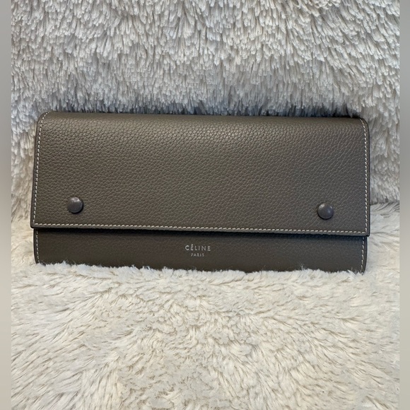 EUC Céline Long Flap Pebble Calfskin Leather Wallet in Grey/Yellow - Picture 1 of 15